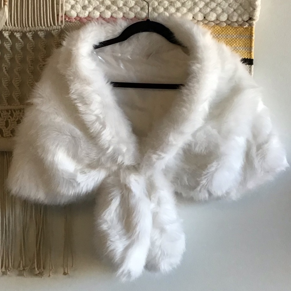 White faux fur wrap